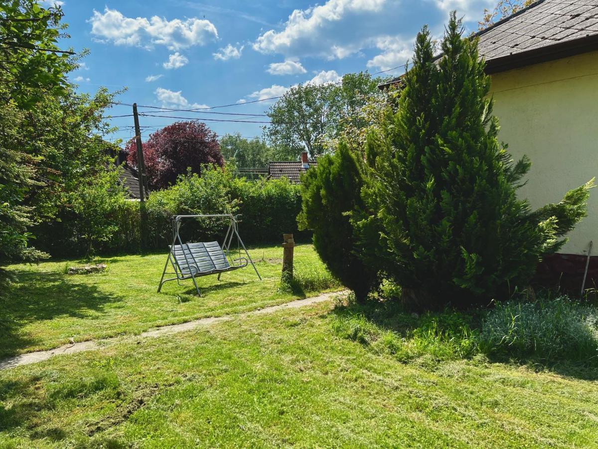 Csodakertes Kishaz Balatonfuzfon Villa Exterior photo
