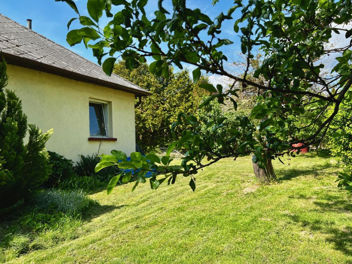 Csodakertes Kishaz Balatonfuzfon Villa Exterior photo